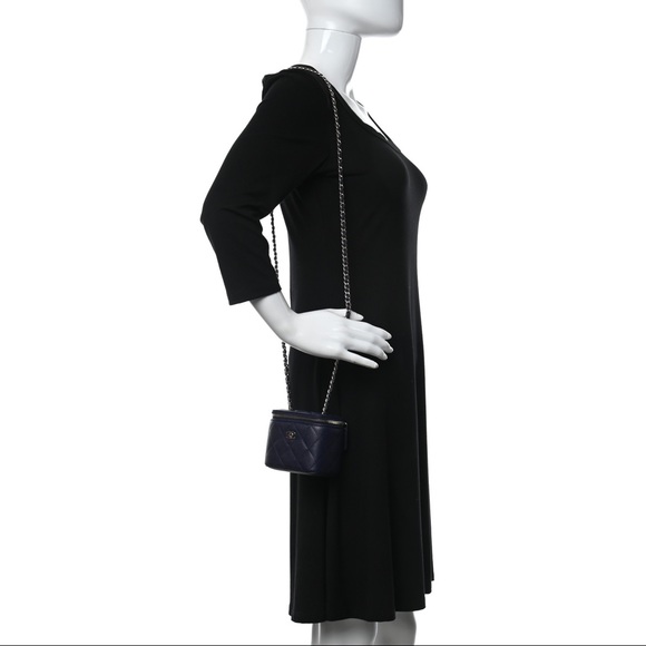 Chanel Caviar Quilted Mini Vanity Case With Chain Navy Blue - Picture 9 of 9